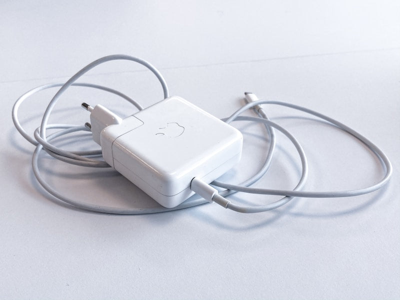 Fast Charger 65W GaN with 3 ports