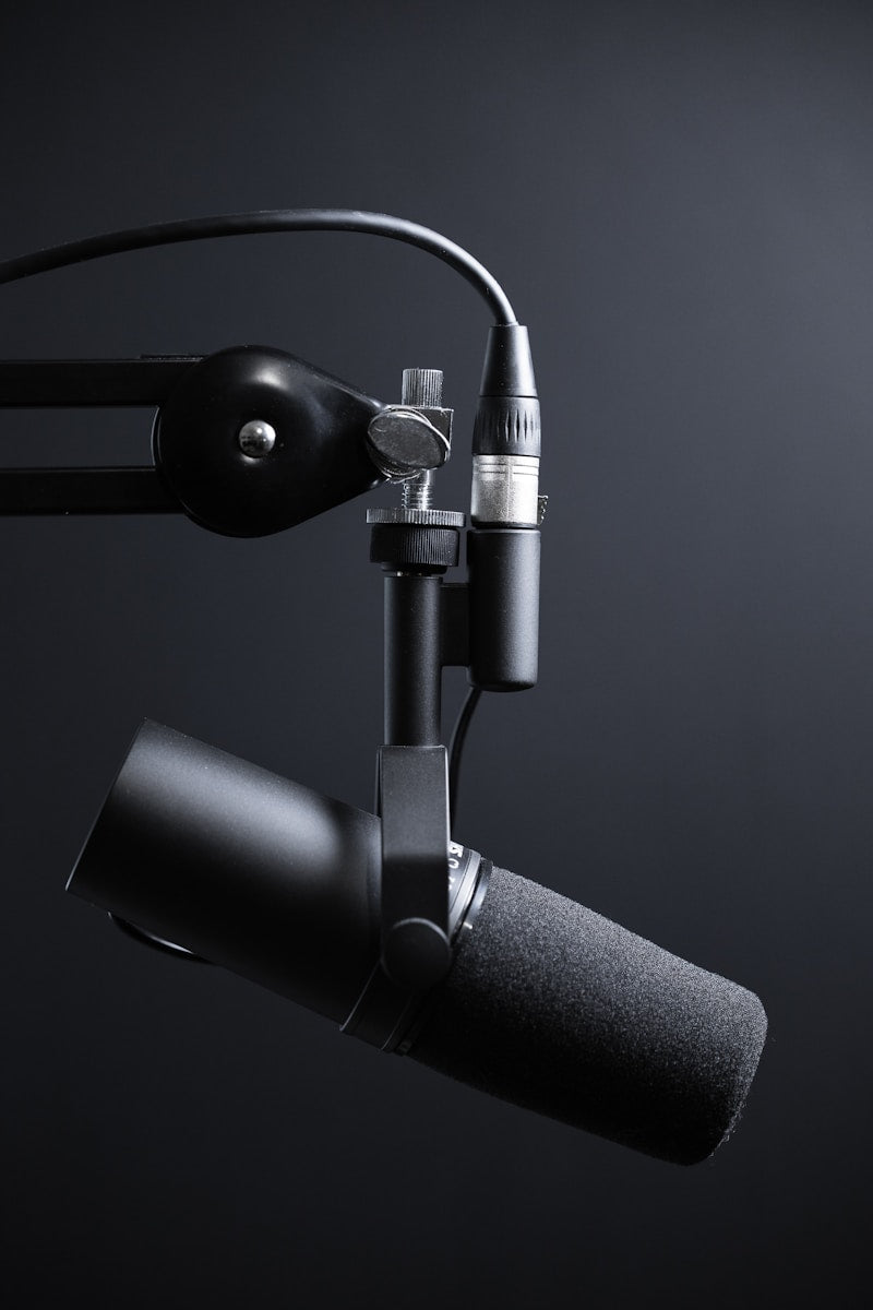 USB Studio Microphone for streaming and podcasting